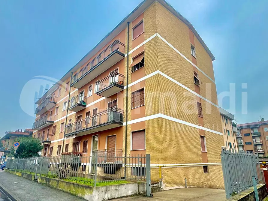 Immagine 6 di Appartamento in vendita  in Via donizetti, 11 a Arcore