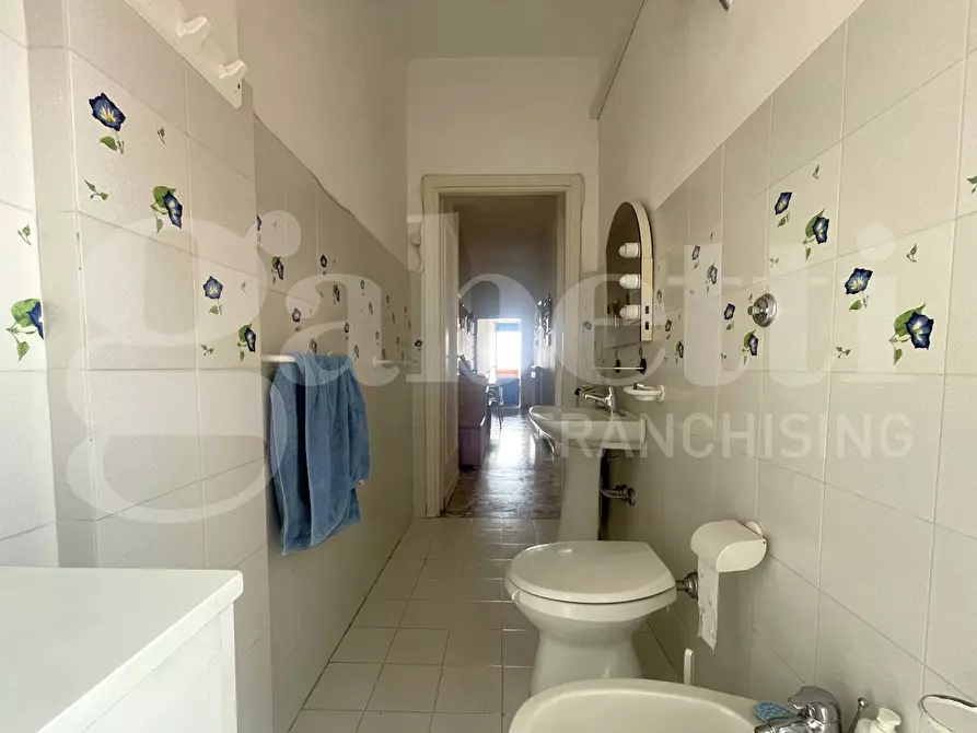 Immagine 19 di Appartamento in vendita  in Corso Italia, 12 a Gaeta