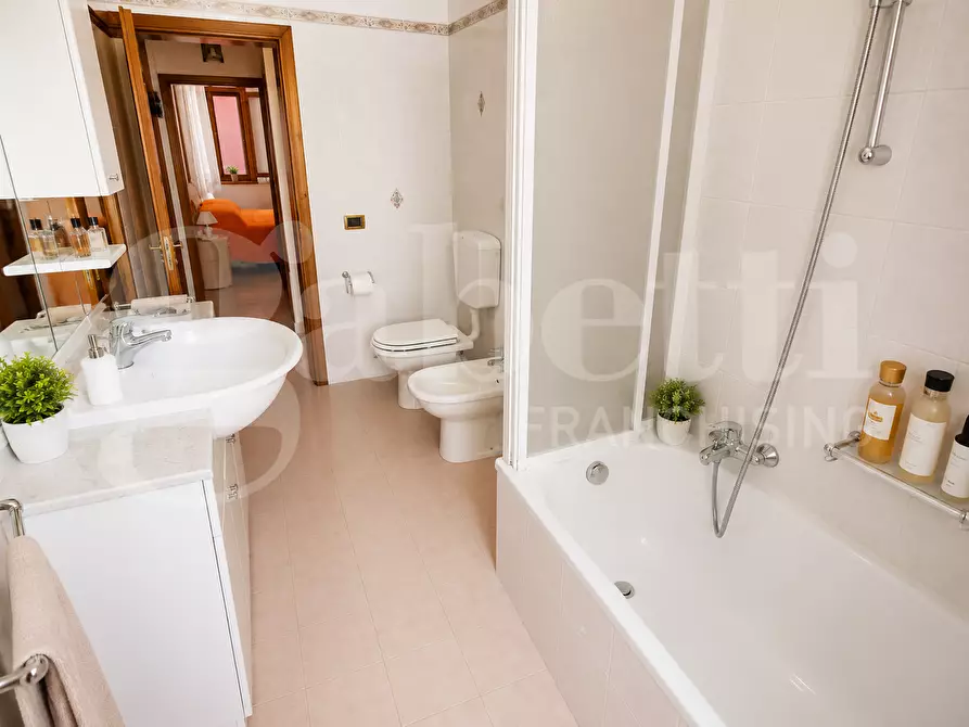 Immagine 13 di Multiproprietà in vendita  in Via PELLESTRINA - VIA SCARPA, 500 a Venezia