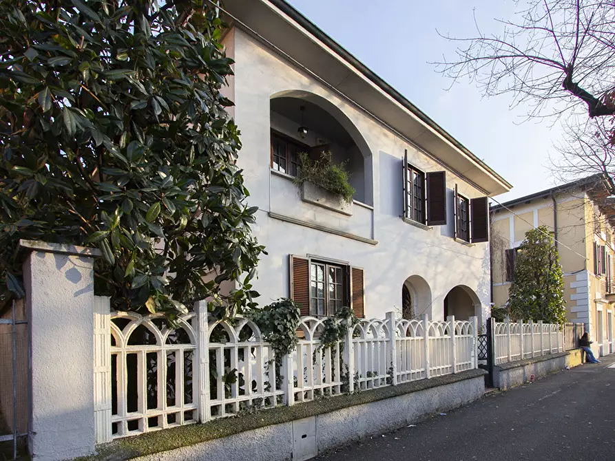 Immagine 42 di Villa in vendita  in Viale de Gasperi, 21 a Treviglio