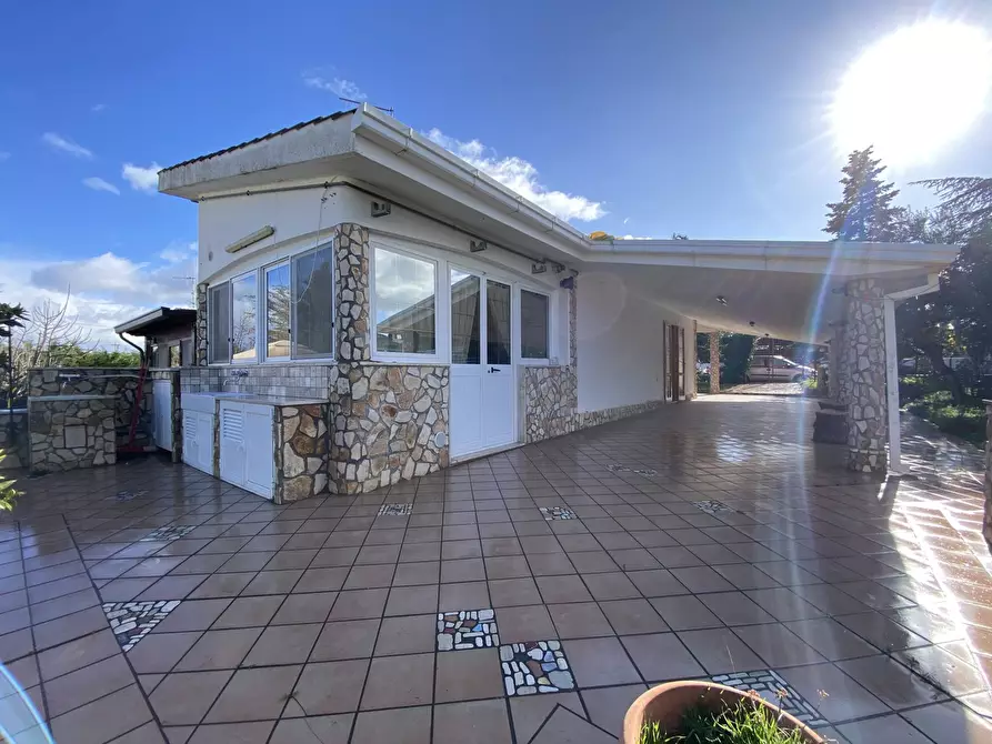 Immagine 1 di Villetta a schiera in vendita  in Via riconciliazione dei Cristiani, 65 a Cassano Delle Murge