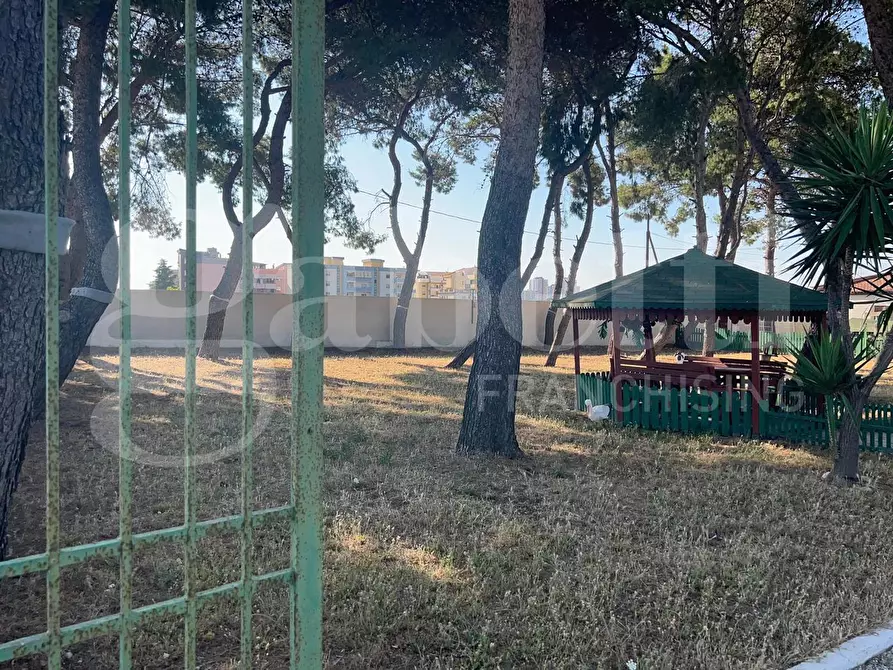 Immagine 22 di Ufficio in vendita  in Via ALBERTO SORDI, 4600 a Taranto