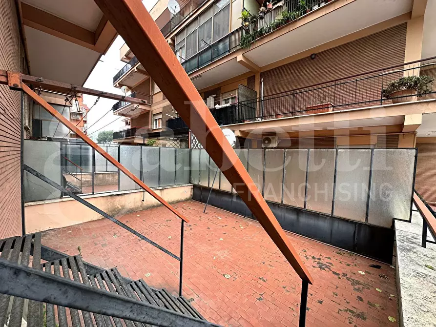 Immagine 29 di Appartamento in vendita  in Viale manzoni, 51 a Pomezia