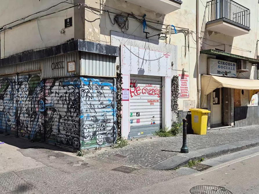Immagine 1 di Negozio in vendita  in Corso Vittorio Emanuele III, 232 a Torre Annunziata