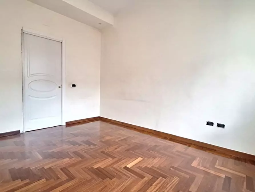 Immagine 9 di Appartamento in vendita  in Corso Campano a Giugliano In Campania