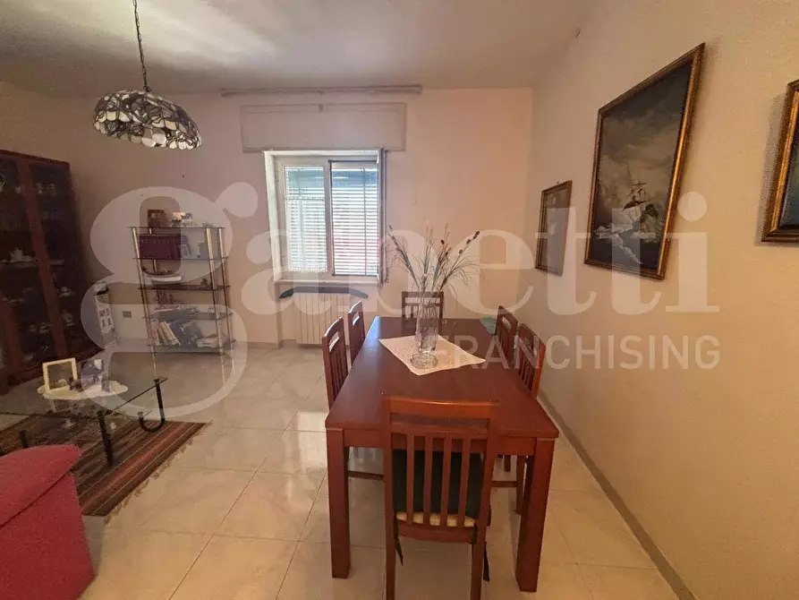 Immagine 5 di Appartamento in vendita  in Via Parmenide a Napoli