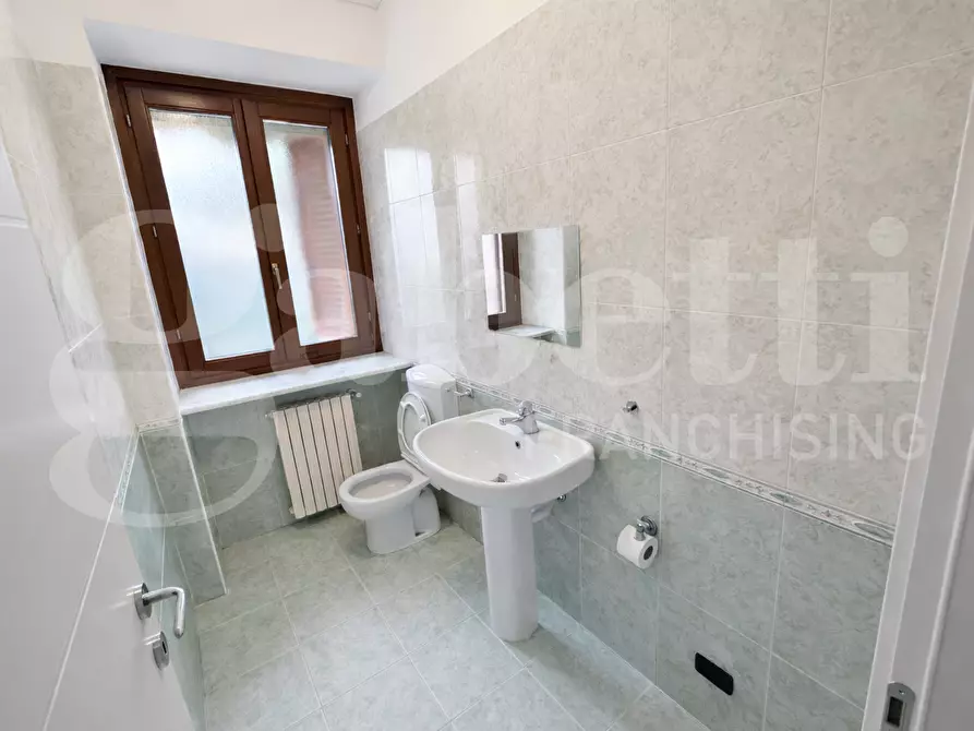 Immagine 12 di Casa indipendente in vendita  in Strada Tagliaferro, 115 a Moncalieri