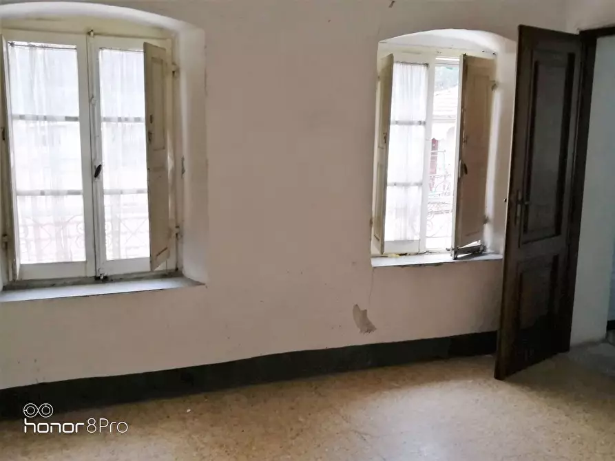 Immagine 2 di Appartamento in vendita  in Via Bassa Tambura a Massa