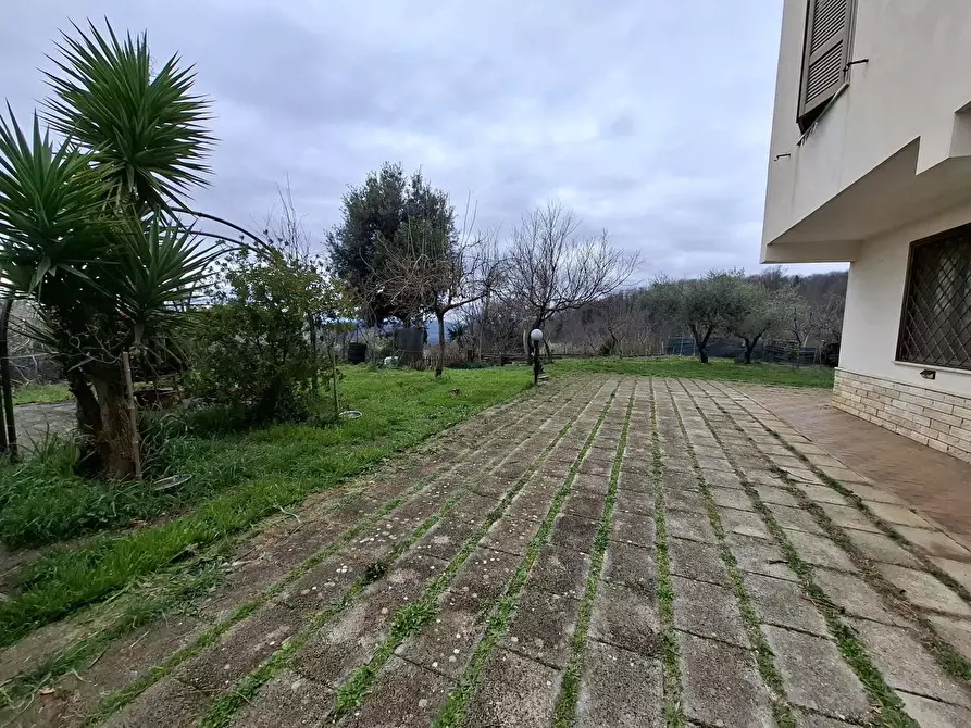 Immagine 11 di Villa in vendita  in Via INCORONATA, SNC a Sora