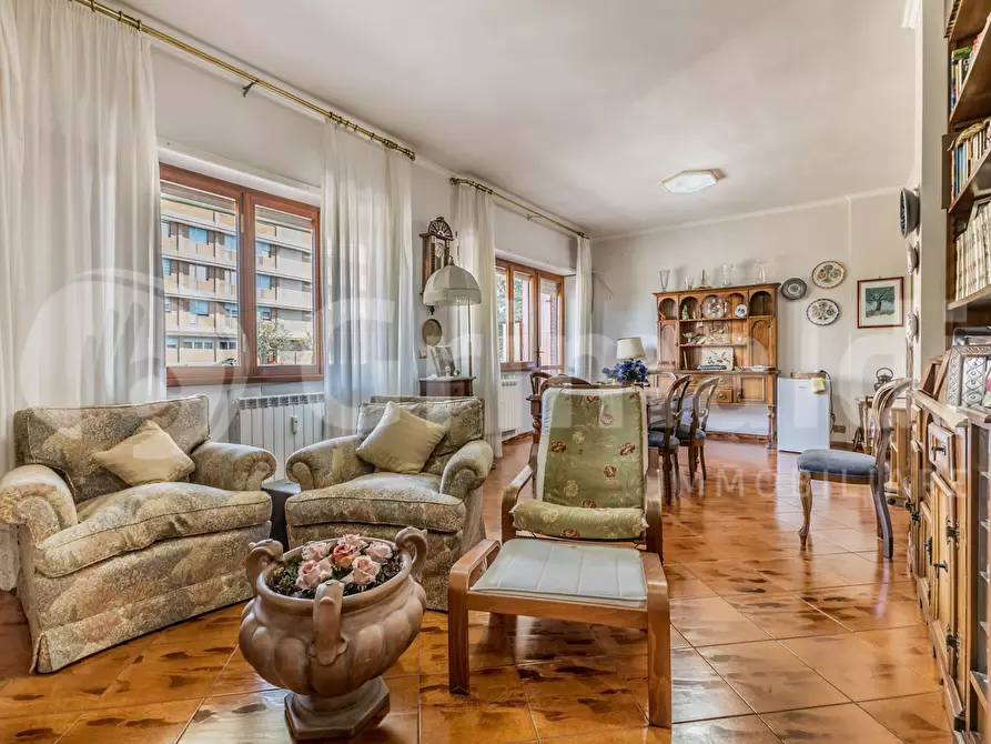 Immagine 4 di Appartamento in vendita  in Via Verolengo, 1 a Roma