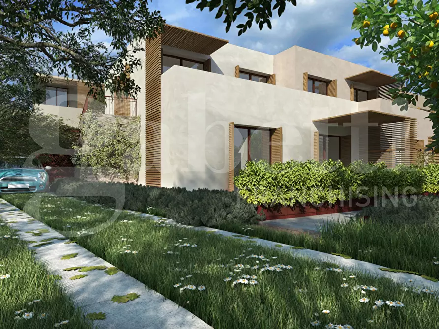 Immagine 1 di Appartamento in vendita  in Via Calvisio a Finale Ligure