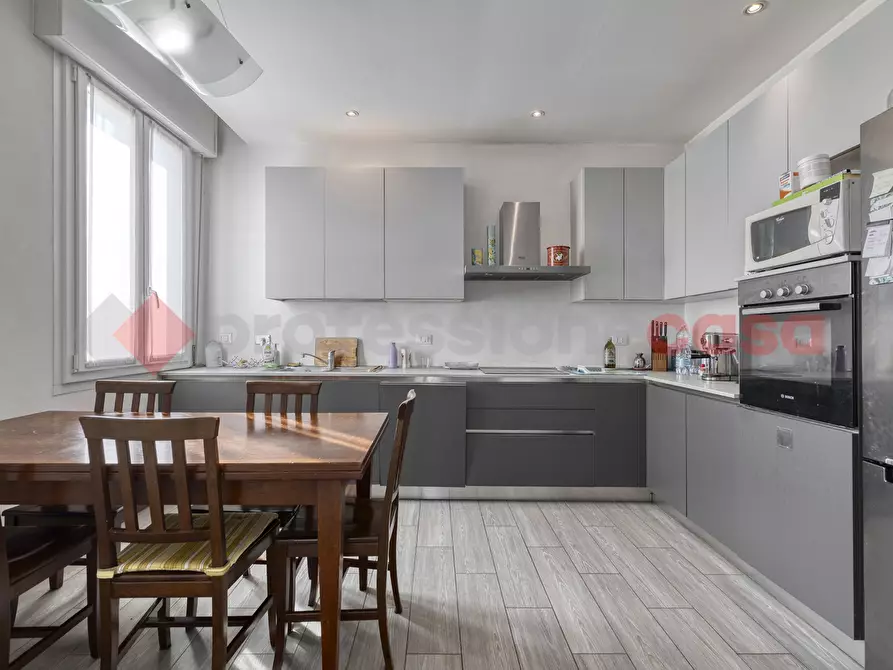 Immagine 38 di Appartamento in vendita  in Via fratelli Pinardi, 25 a Bologna