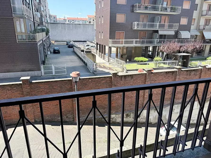 Immagine 10 di Appartamento in vendita  in Piazza Derna, 225 a Torino