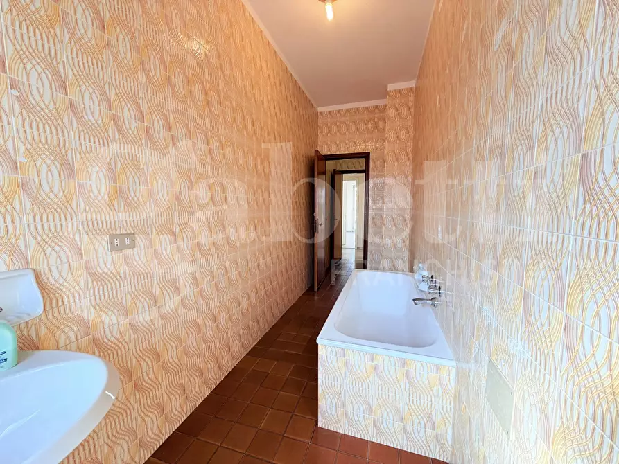 Immagine 20 di Appartamento in vendita  in Via degli Orti a Albenga