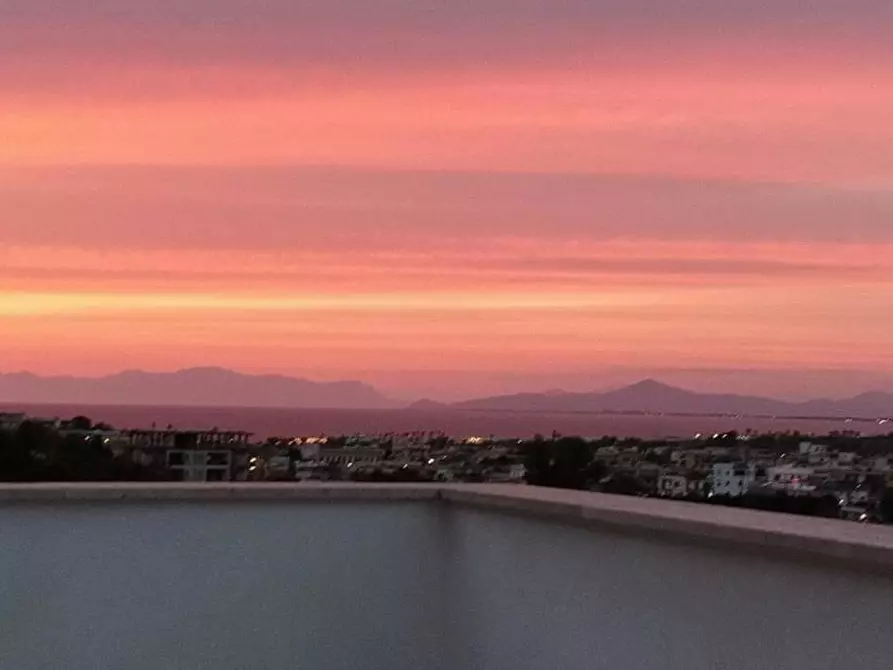 Immagine 13 di Villa in vendita  in Via caranfe a Monte Di Procida