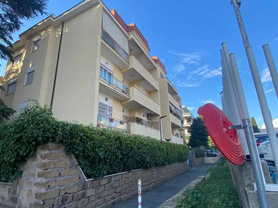 Immagine 2 di Appartamento in affitto  in Via Della Pineta Sacchetti, 100 a Roma