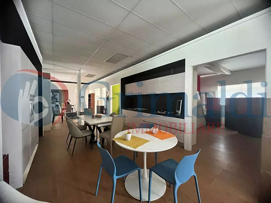 Immagine 3 di Capannone industriale in vendita  in Via galileo galilei a Corciano