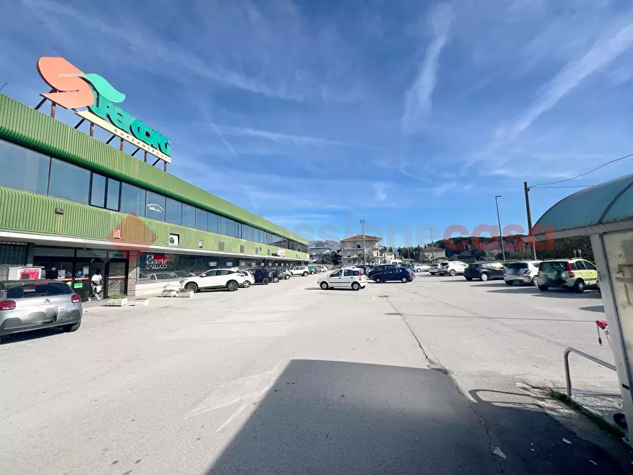 Immagine 6 di Attività commerciale in vendita  in Via micioccoli, snc a Rieti