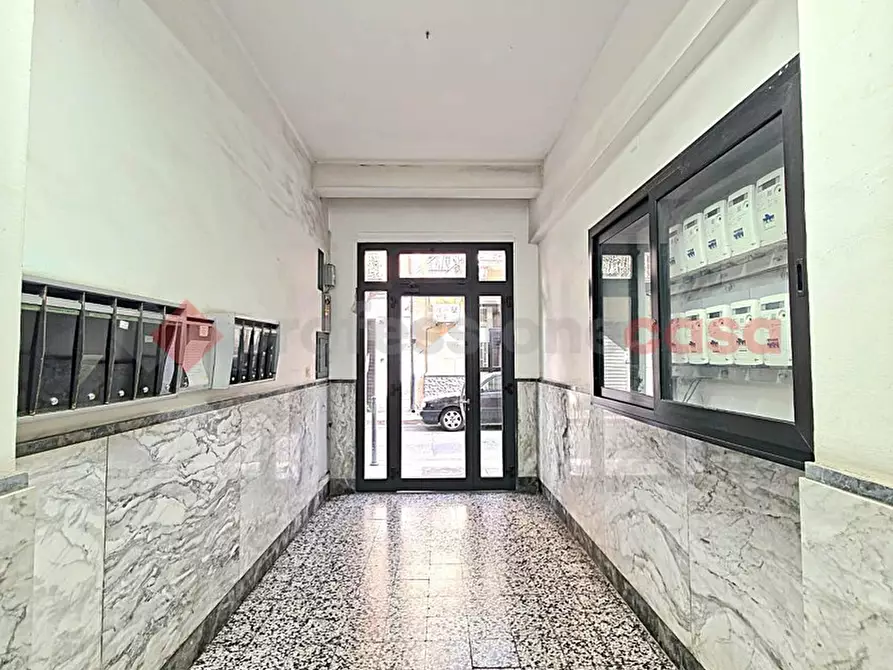 Immagine 3 di Appartamento in vendita  in Via CASTROMEDIANO a Bari