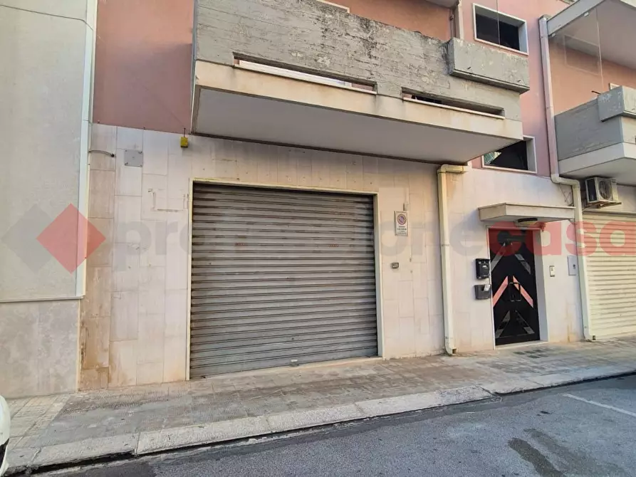 Immagine 2 di Box auto in vendita  in Viale DELLE RIMEMBRANZE a Monopoli