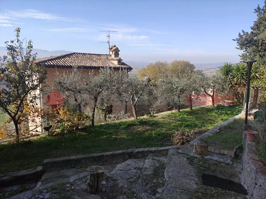 Immagine 15 di Villetta a schiera in vendita  in Via del castello a Campello Sul Clitunno