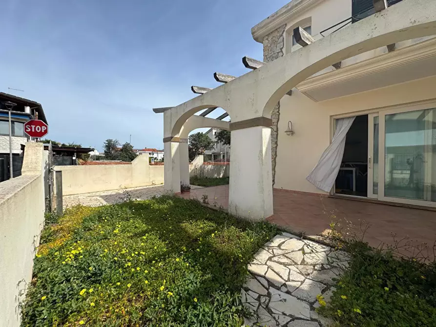 Immagine 2 di Casa indipendente in vendita  in Via degli Olmi, 1 a Portoscuso
