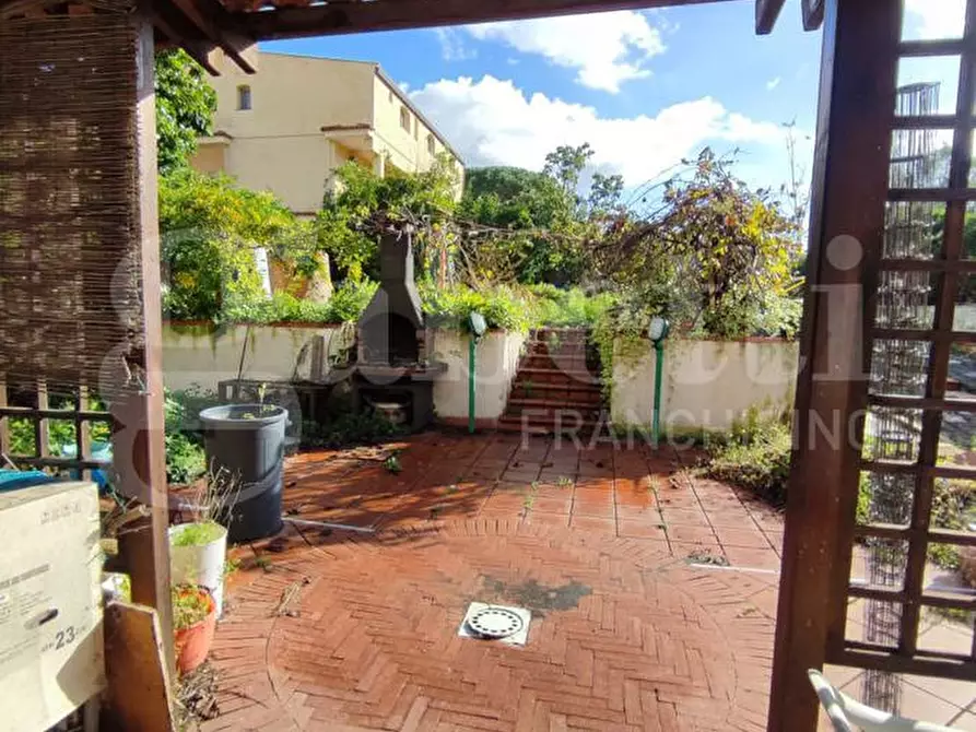 Immagine 25 di Casa indipendente in vendita  in Via Prota, 25 a Torre Annunziata