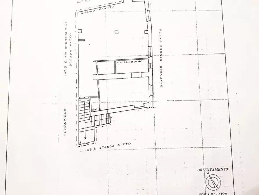 Immagine 19 di Appartamento in vendita  in Via Angioina, 25 a Gaeta