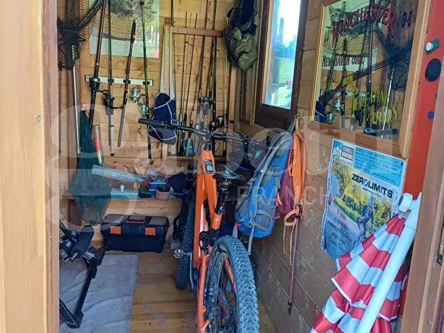 Immagine 45 di Villa in vendita  in Via SAN MARIA DEL MONTE, snc a Borbona