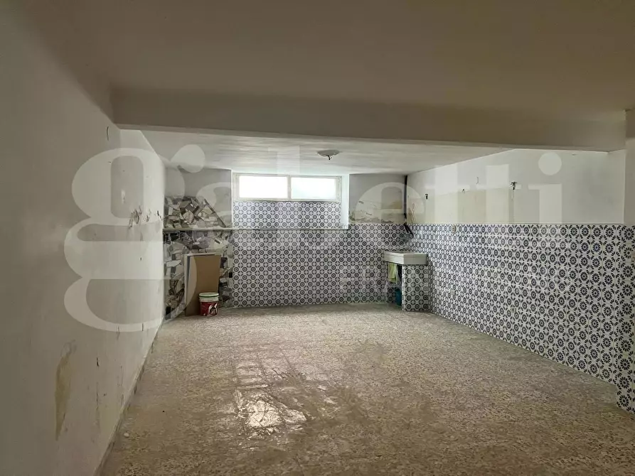 Immagine 16 di Palazzo in vendita  in Via CATULLO, 3 a Grottaglie