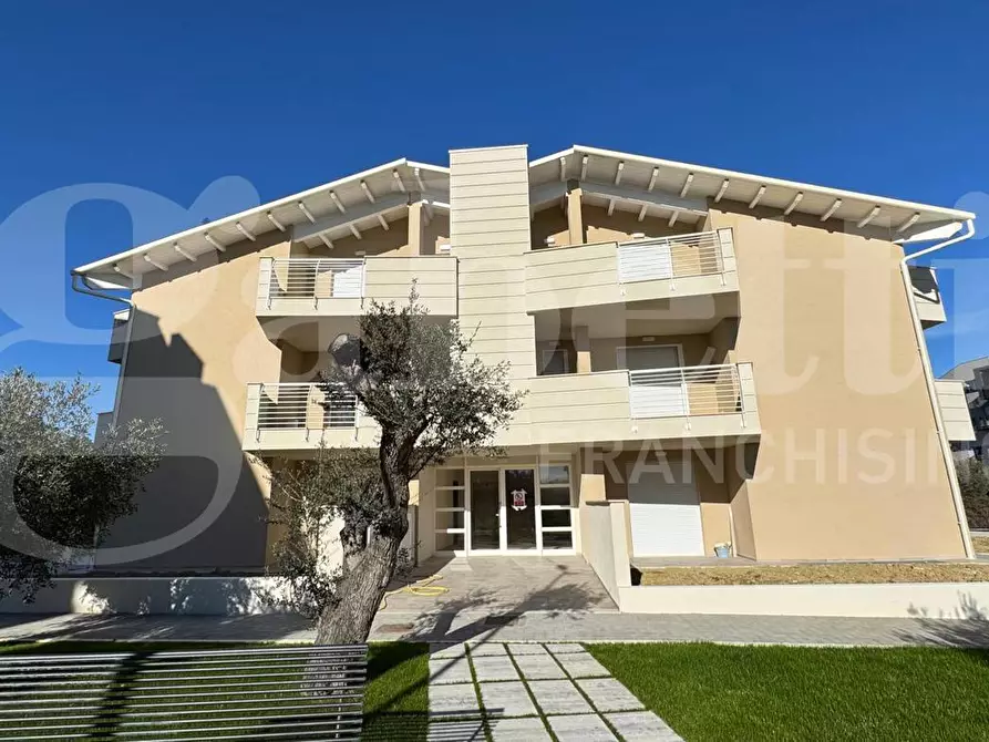 Immagine 1 di Appartamento in vendita  in Via Ricci, snc a Tortoreto