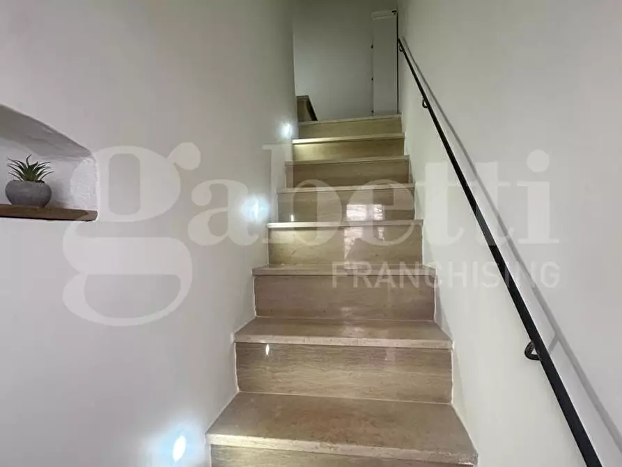 Immagine 3 di Casa indipendente in vendita  in Via Giacomo Leopardi a Ostuni