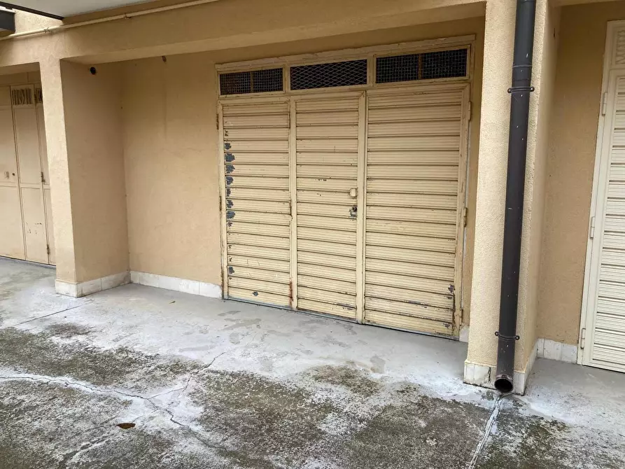 Immagine 5 di Box auto in vendita  in Via Aspromonte a San Severo