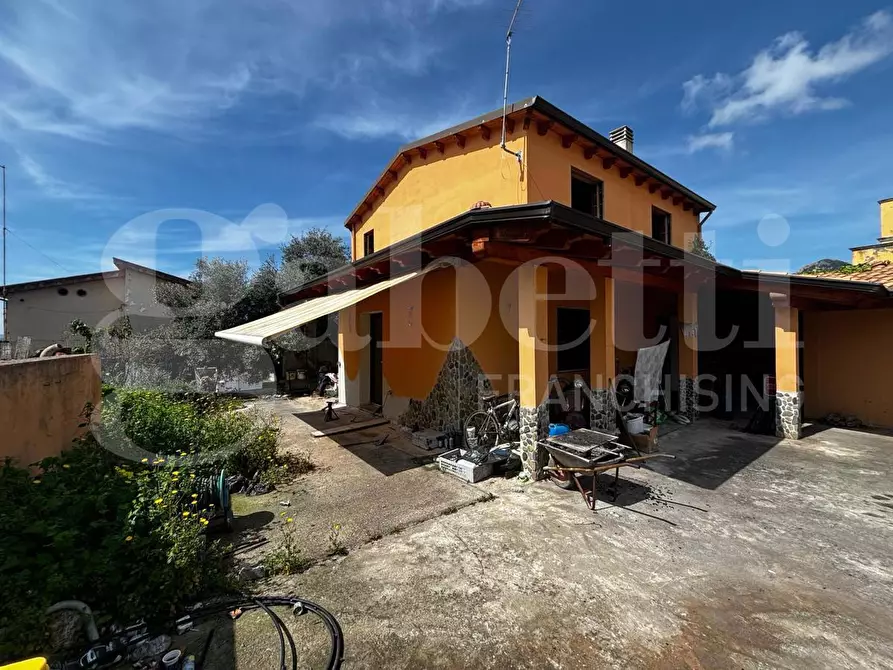 Immagine 1 di Casa indipendente in vendita  in Via Buozzi, 76 a Domusnovas