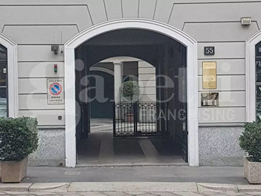 Immagine 18 di Box auto in vendita  in Corso di porta Romana, 55 a Milano