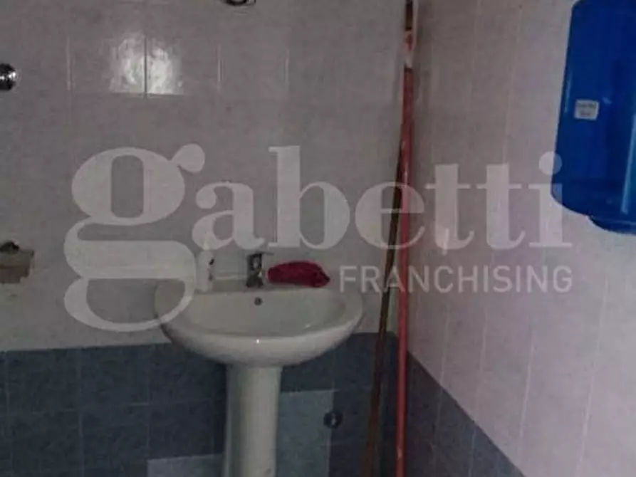 Immagine 7 di Negozio in affitto  in Via Nazionale, snc a Squillace