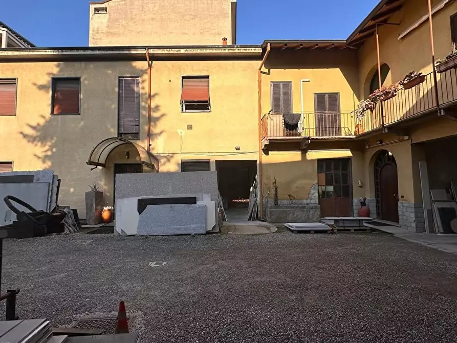 Immagine 7 di Palazzo in vendita  in Via DE GASPERI a Legnano