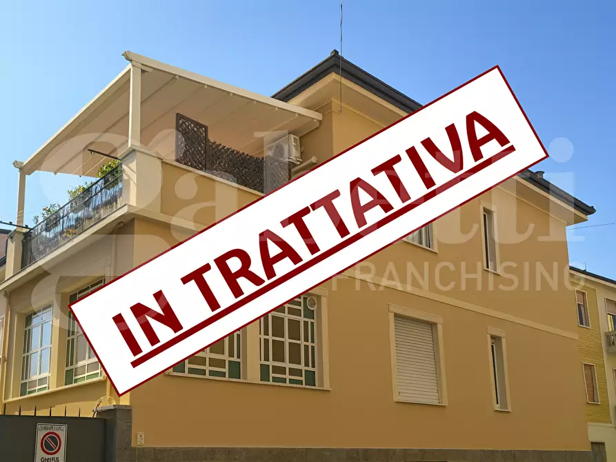 Immagine 1 di Attico in vendita  in Vicolo Denina, 1 a Moncalieri