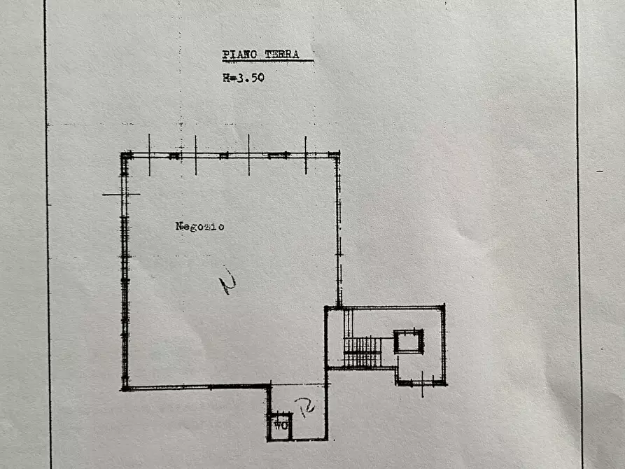 Immagine 3 di Negozio in vendita  in Via Vittorio Veneto a Monopoli