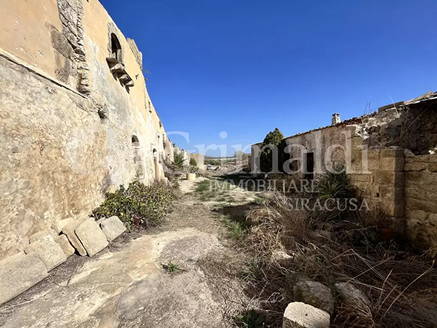 Immagine 6 di Rustico / casale in vendita  in Via Bonivini, 1 a Noto