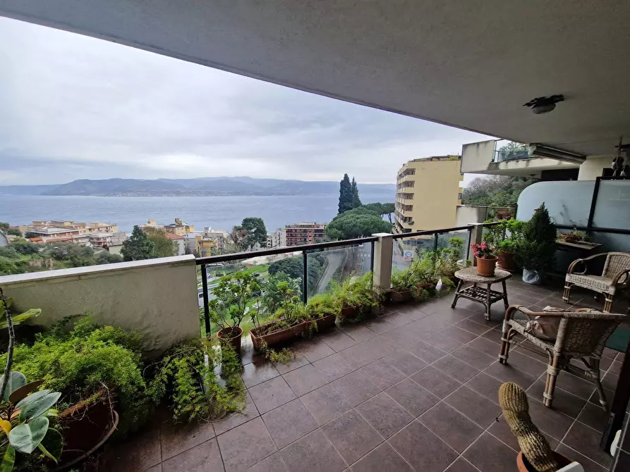 Immagine 5 di Appartamento in vendita  in Via Nuova Panoramica dello Stretto, 582 a Messina