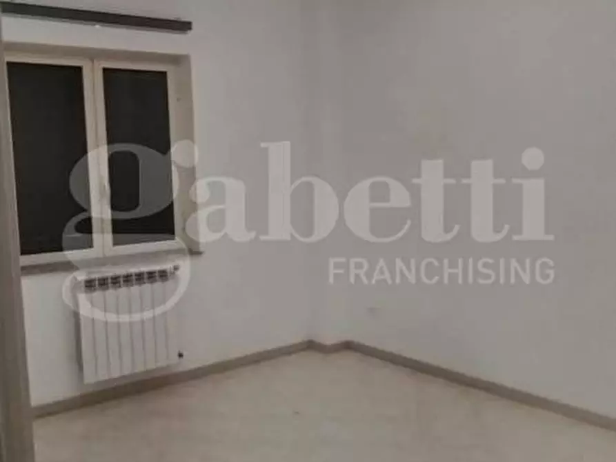 Immagine 8 di Ufficio in affitto  in Via Massimo Troisi, 5 a Orta Di Atella