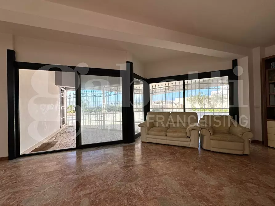 Immagine 9 di Appartamento in vendita  in Via dei cavalli marini, 108 a Ardea