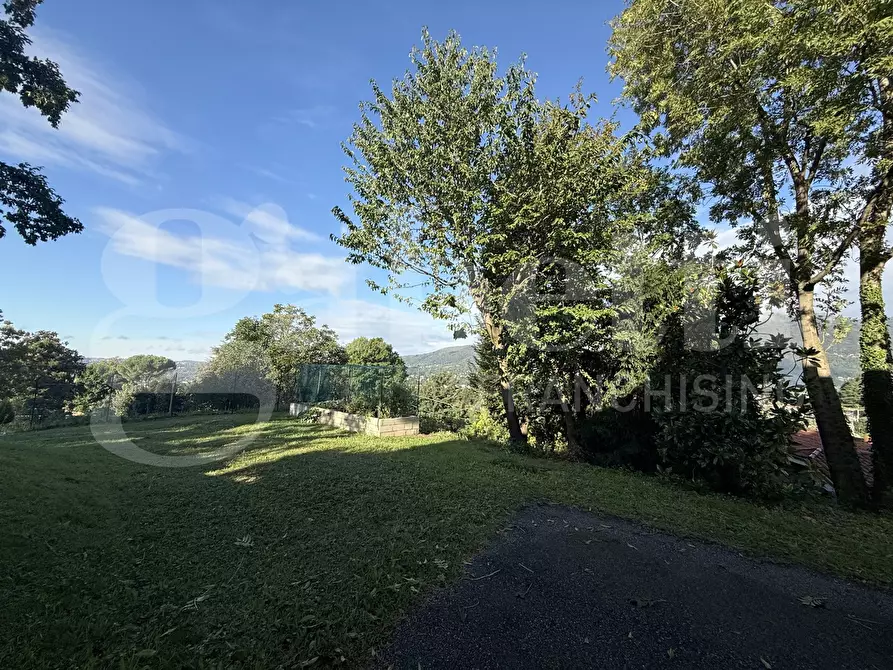 Immagine 16 di Appartamento in vendita  in Via Parini, snc a Erba