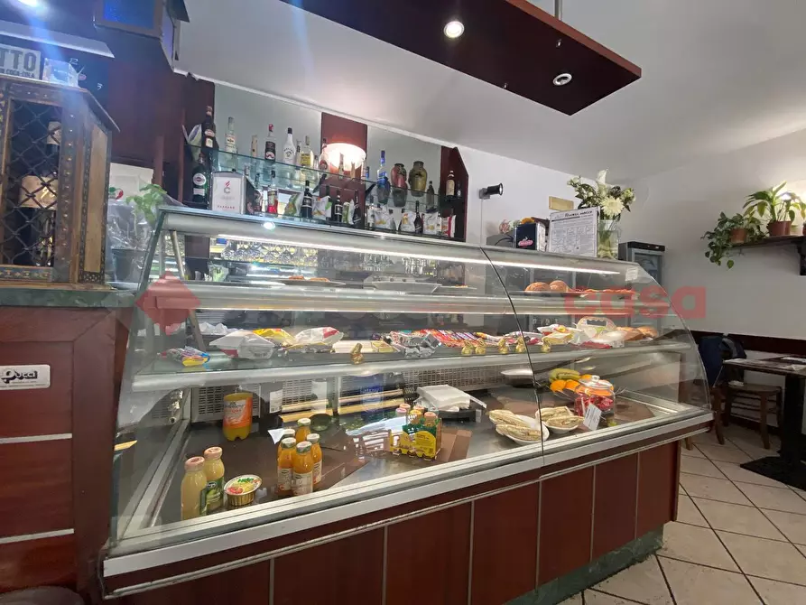 Immagine 5 di Negozio in vendita  in Via VILLA DEMIDOFF a Firenze