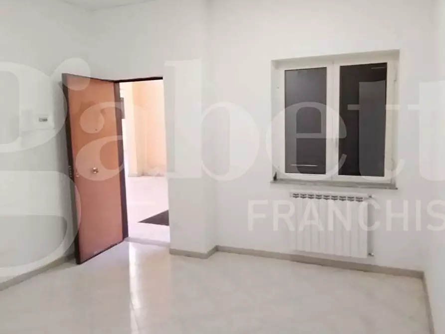 Immagine 1 di Ufficio in affitto  in Via Massimo Troisi, 5 a Orta Di Atella