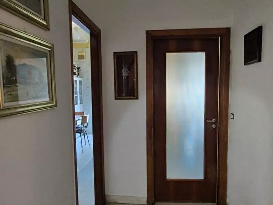 Immagine 27 di Appartamento in vendita  in Piazza Enrico De Nicola, 5 a Torre Annunziata