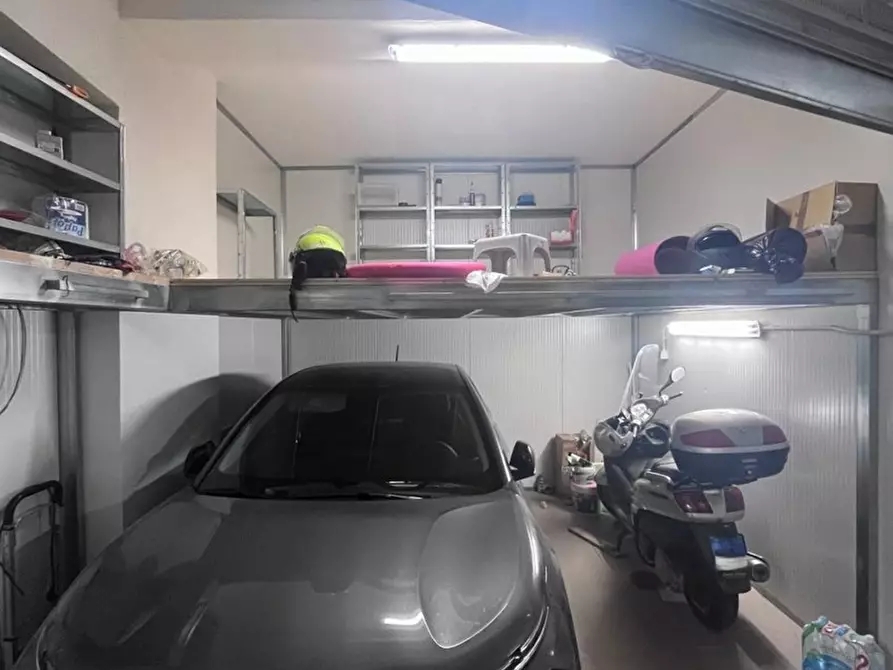 Immagine 1 di Box auto in vendita  in Via Leonardo da Vinci, 312 a Palermo