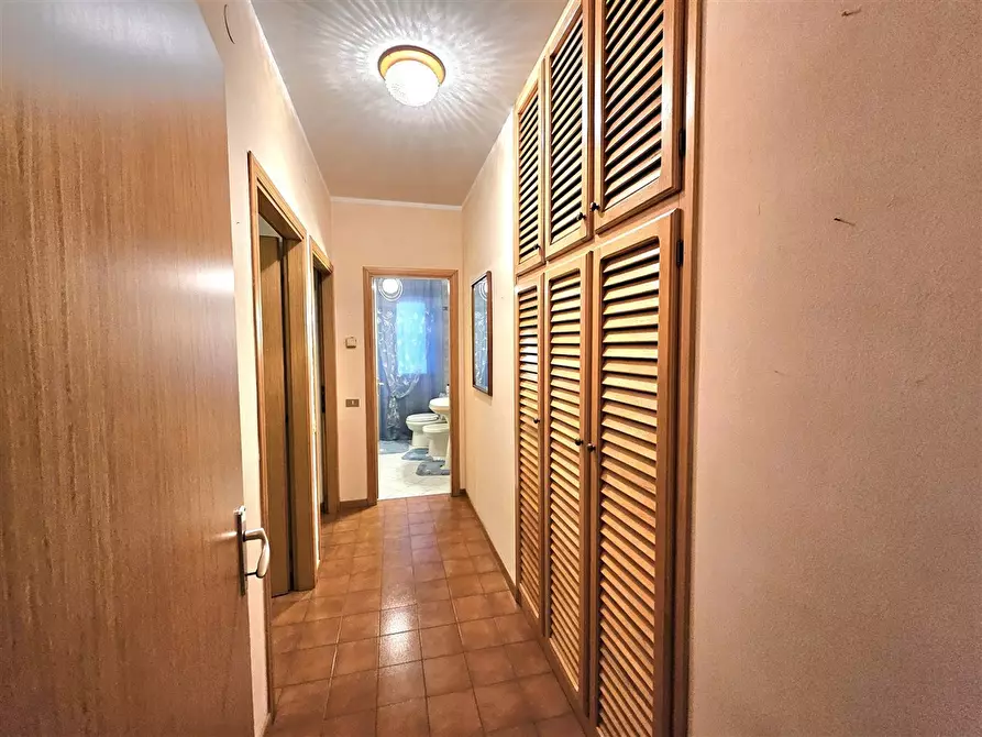 Immagine 9 di Appartamento in vendita  in Via PULICHE, 225 a Massa