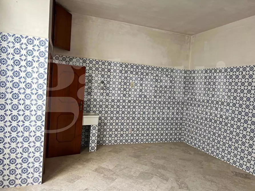 Immagine 13 di Palazzo in vendita  in Via CATULLO, 3 a Grottaglie